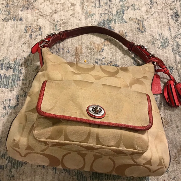 Coach - Picture 3 of 8